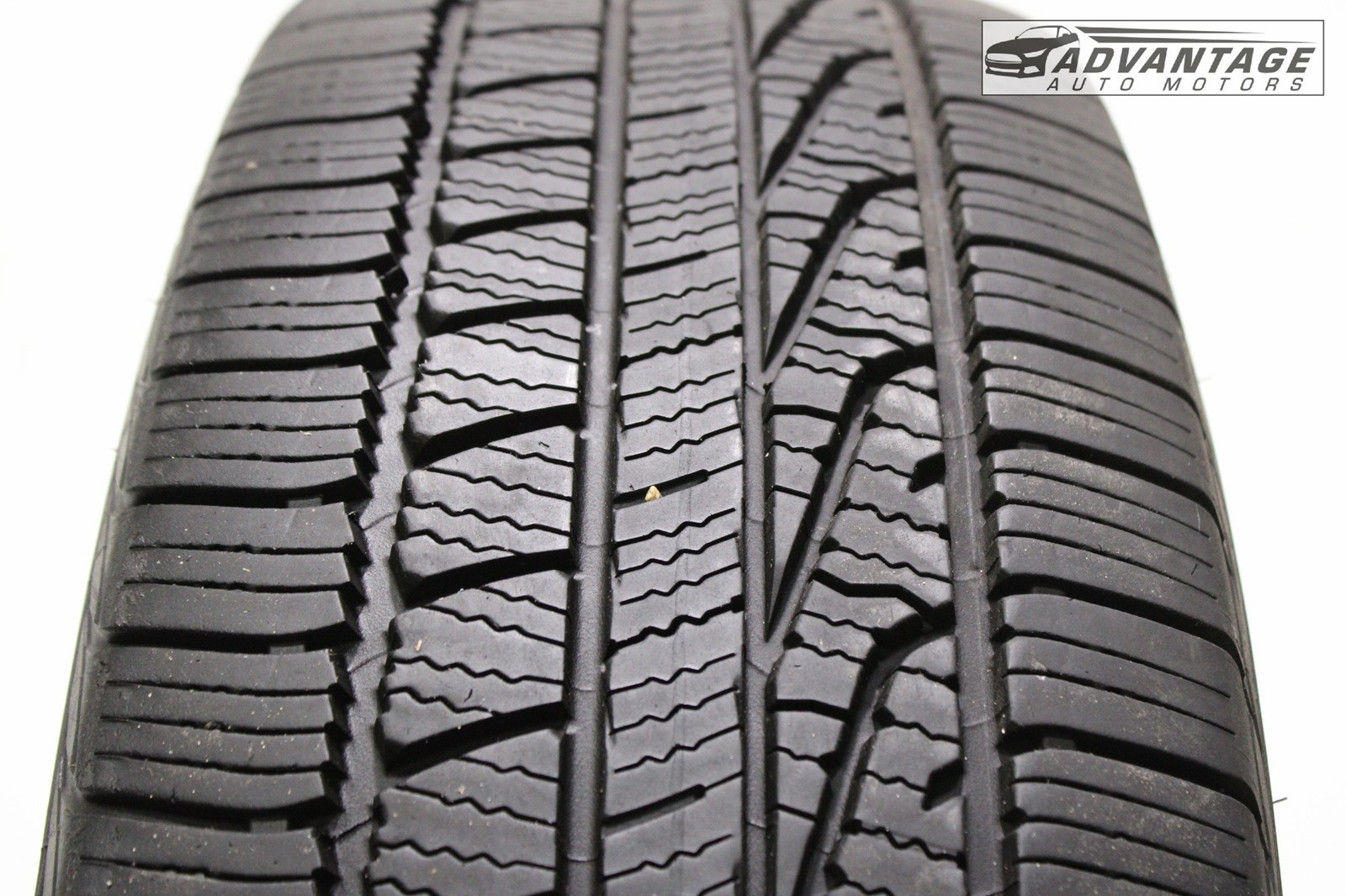 2019-2020 MITSUBISHI OUTLANDER WHEEL TIRE GOODYEAR 225/55R18 98V M+S 8/32NDS OEM