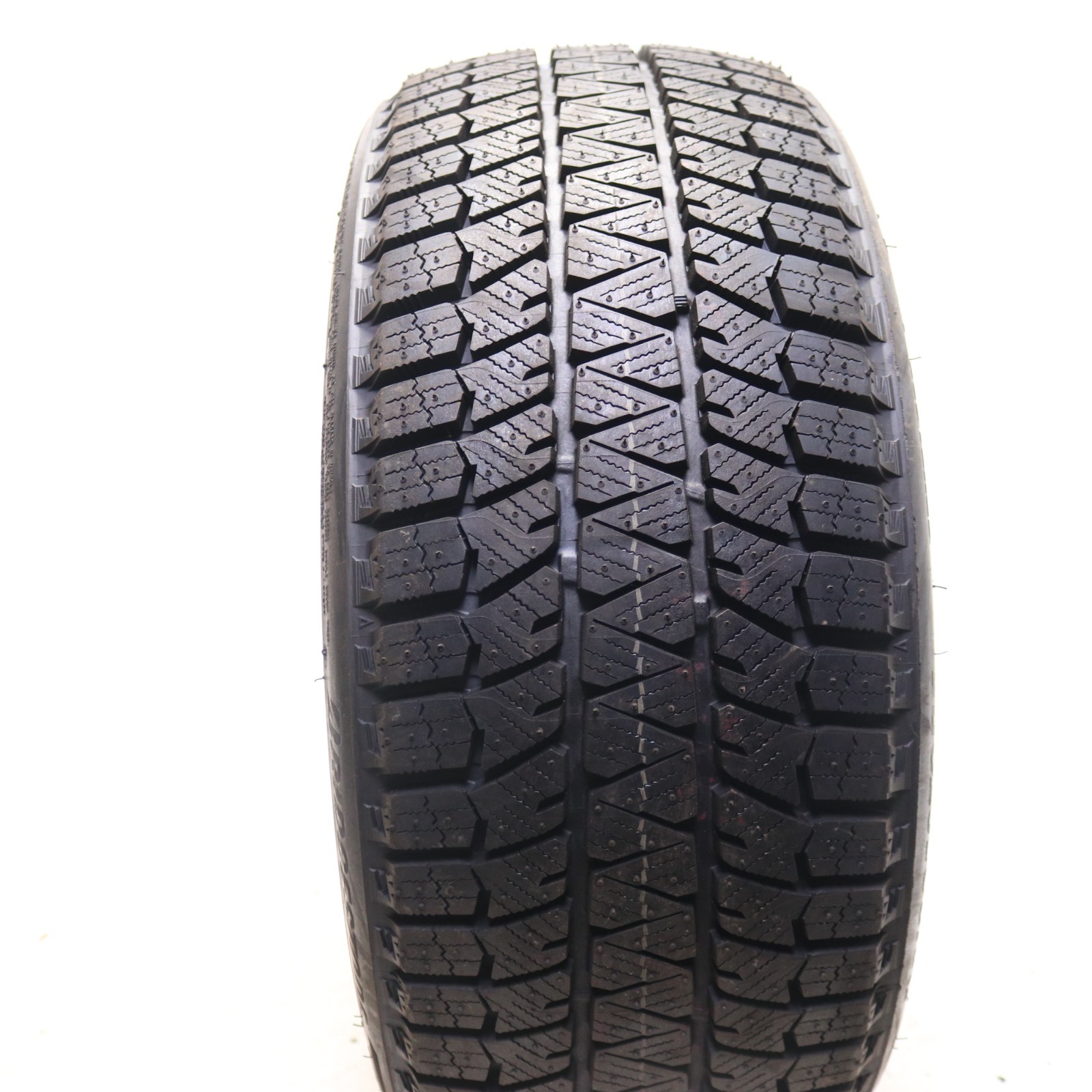 Set of 4 New 205/40R17 Bridgestone Blizzak WS90 Studless – 84H – 11-11.5/32