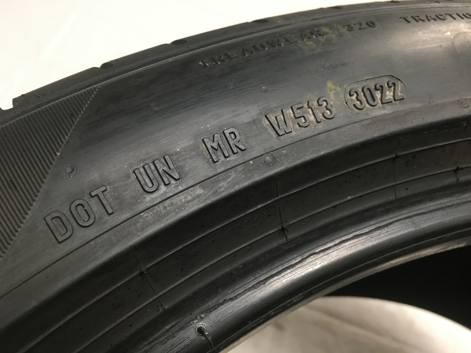 [1] Pirelli P Zero PZ4 Run Flat P315/35R21 315 35 21 Tire 7.25-7.75/32