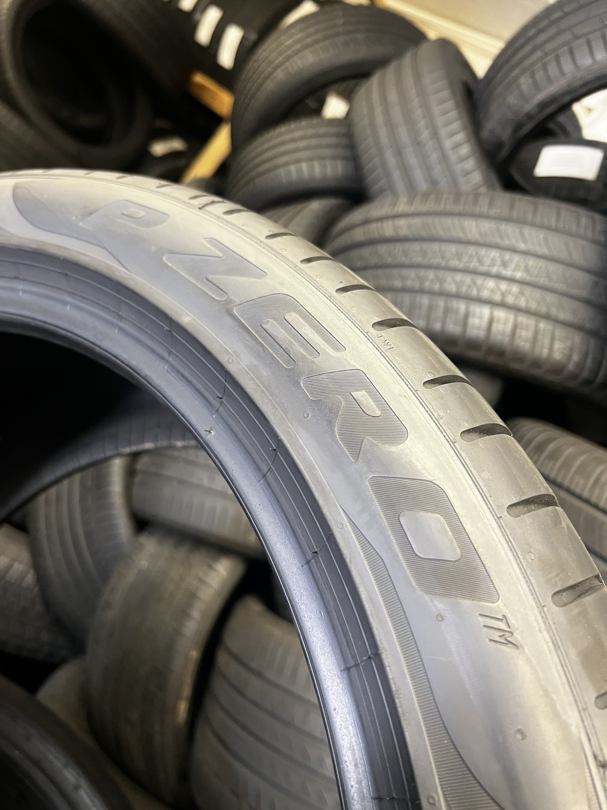 1 Tire Pirelli P Zero PZ4 Run Flat BMW 315/35R21 111Y DOT.2724 8/32