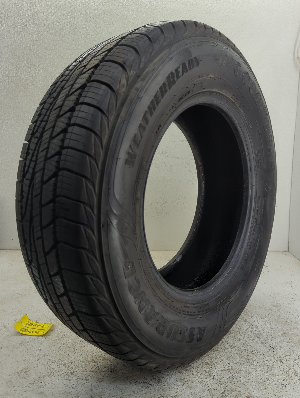 Used Tire 225/70R16 GOODYEAR ASSURANCE WEATHERREADY 103T – Tread Depth 9.5/32