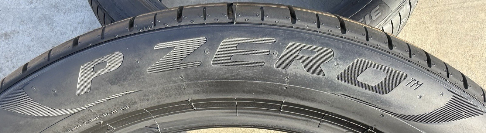 Set of TWO BRAND NEW 315/40R21 111Y Pirelli P Zero PZ4 Sport MO Mercedes Tires