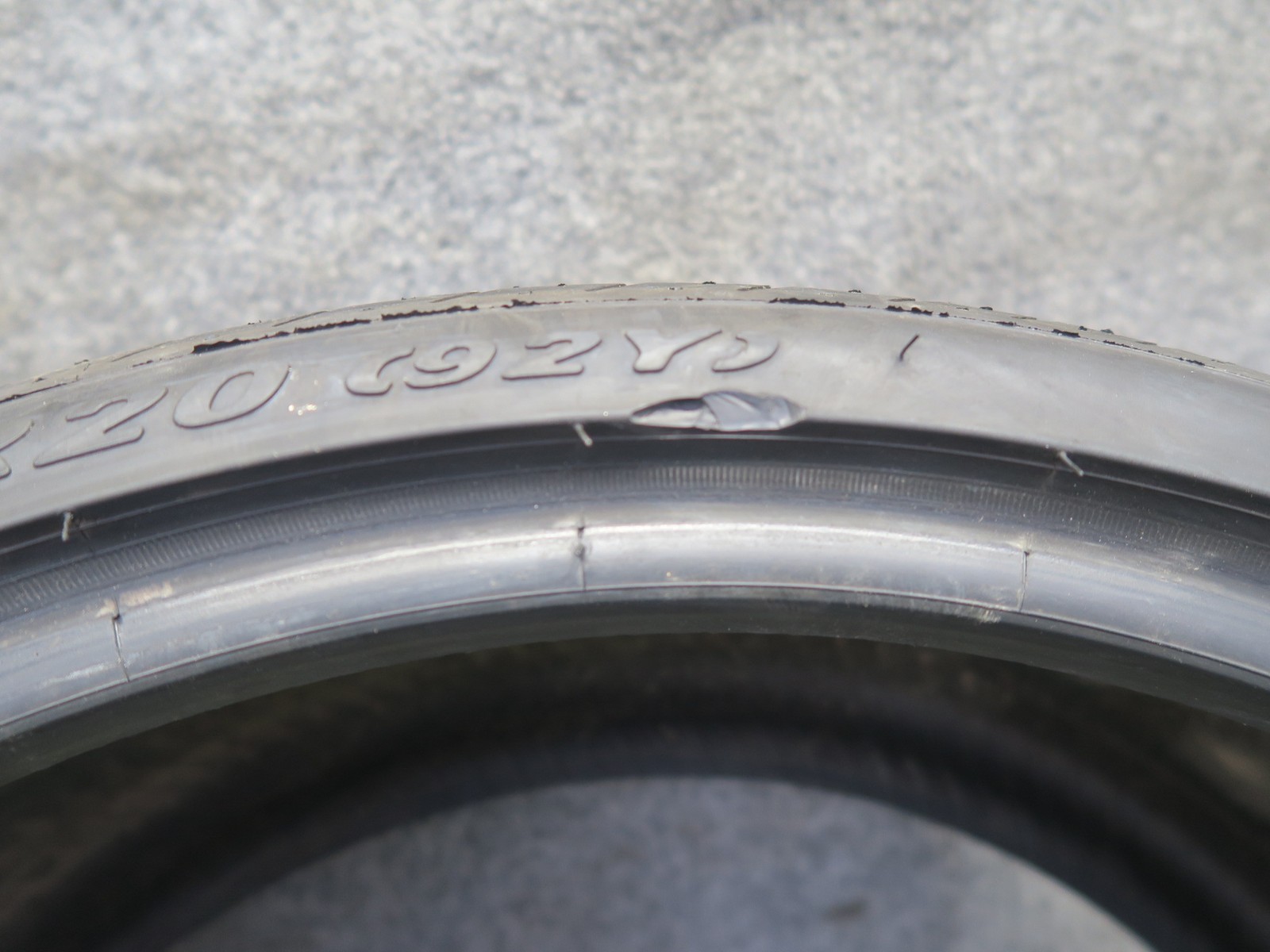PIRELLI PZERO SUMMER TIRE 255/30 ZR20 92Y 0423 7/32 TREAD