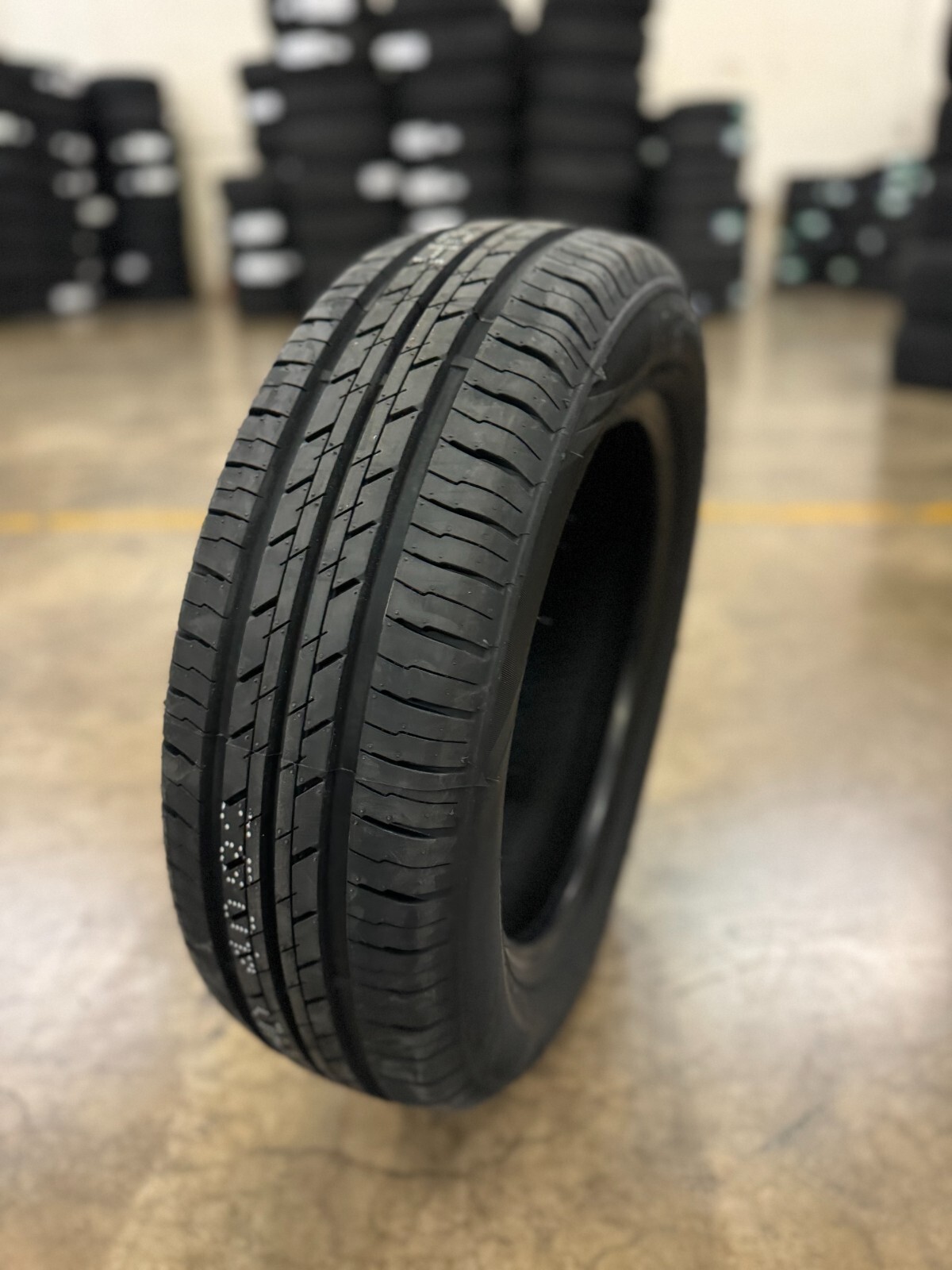 4 NEW 215/70R14 HAIDA HD667 ALL SEASON PASSENGER TOURING TIRE 215 70 14 2157014