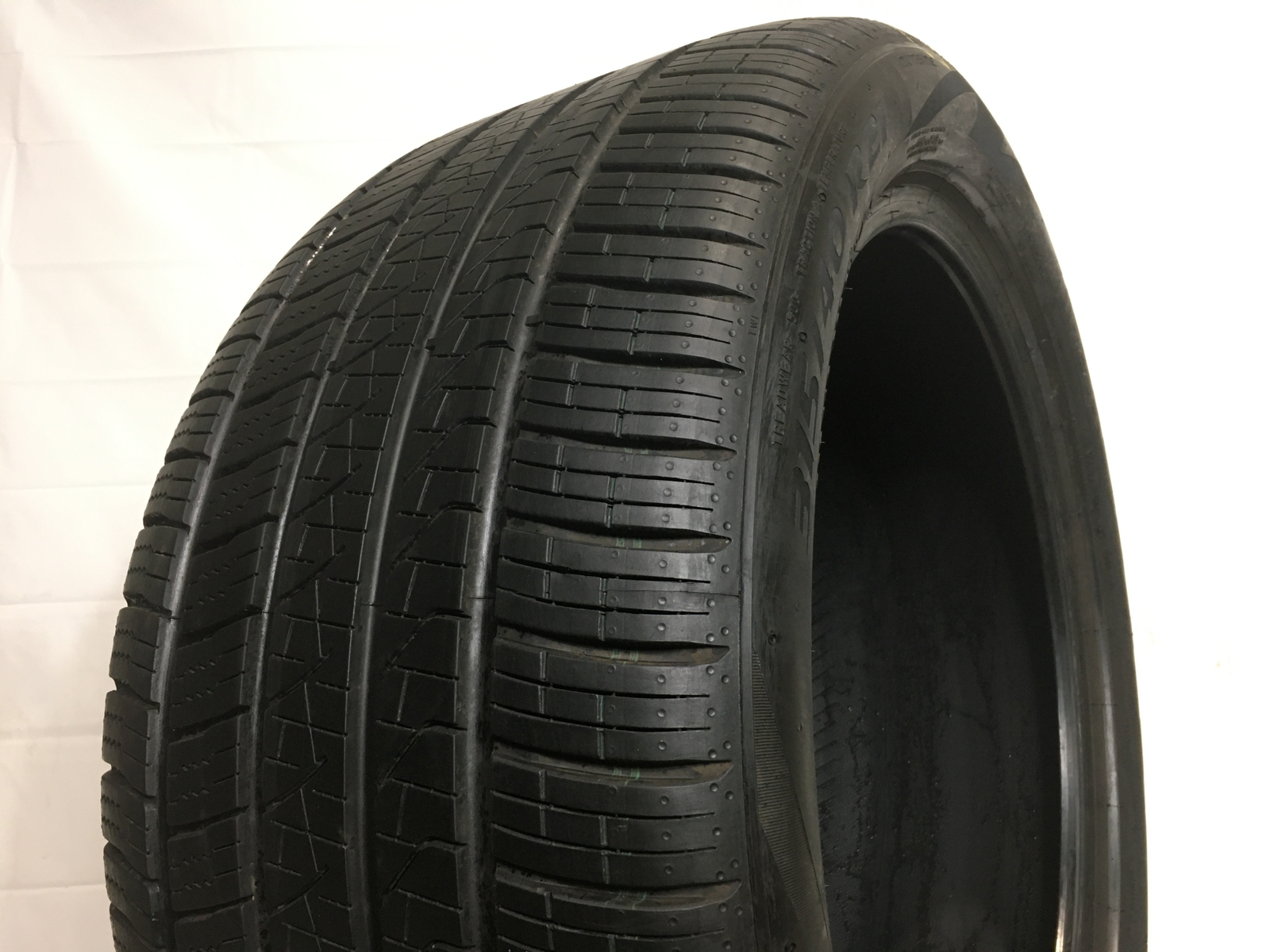 [1] Pirelli Scorpion Zero All Season P315/40R21 315 40 21 Tire 8.5-9.5/32