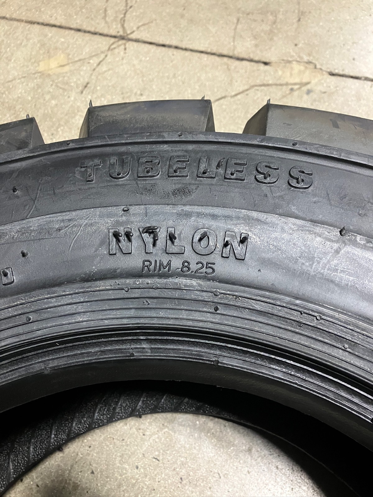 1 New 10 – 16.5 NHS 12 Ply Forerunner SKS-7 L4/L5 Skid Steer/Loader Tire