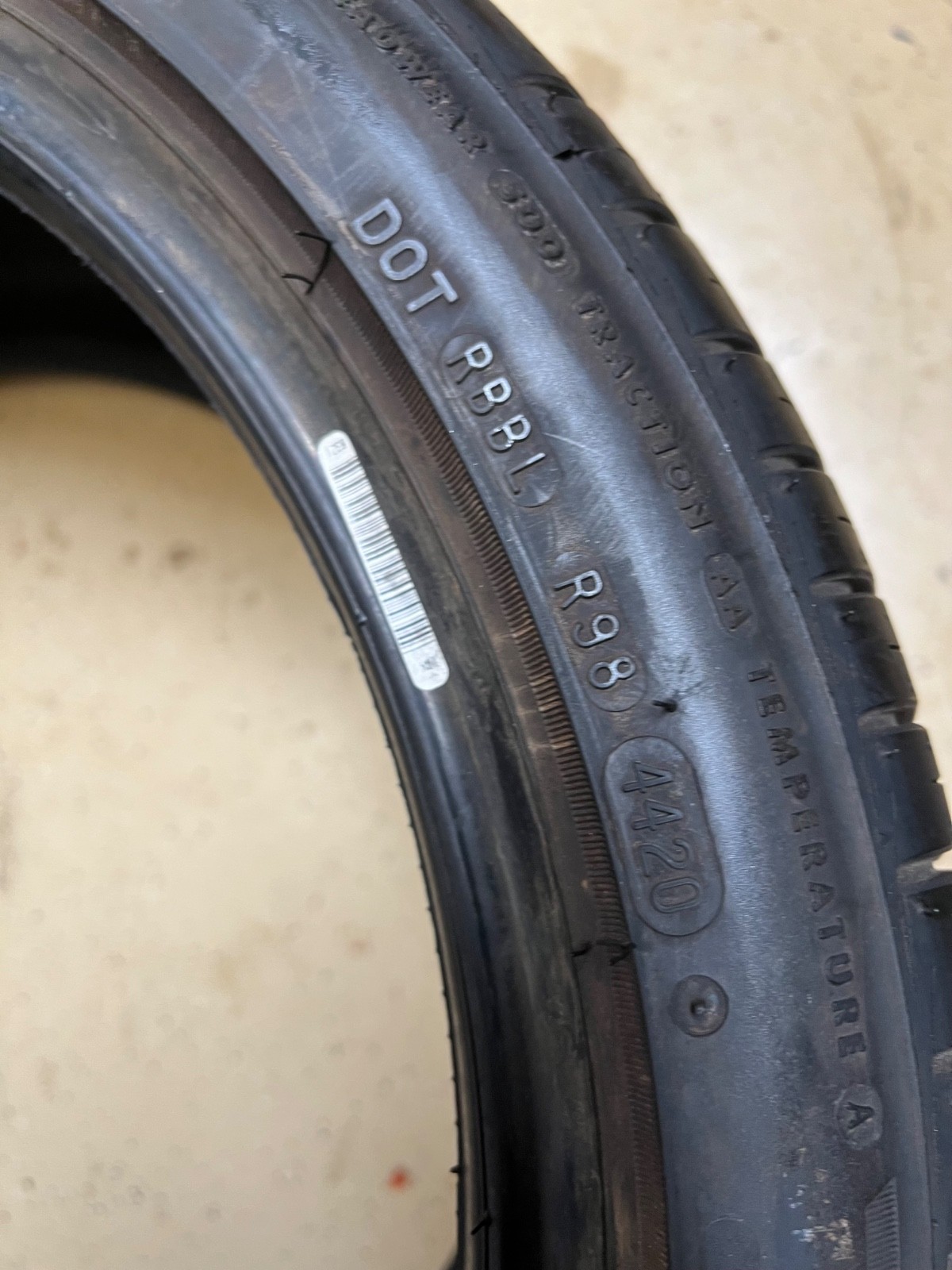 1 – NEW 275/35R18 (95W) M + S Bridgestone Potenza RE980AS – 3014