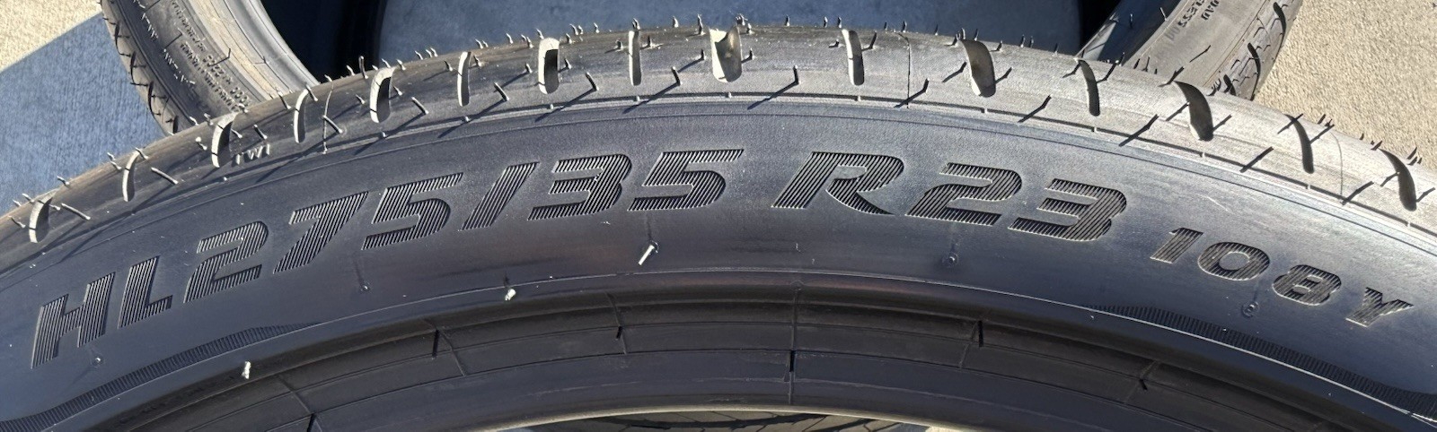 TWO BRAND NEW HL275/35R23 275/35R23 108Y Pirelli P Zero PZ4 BMW XM / X7 Tires