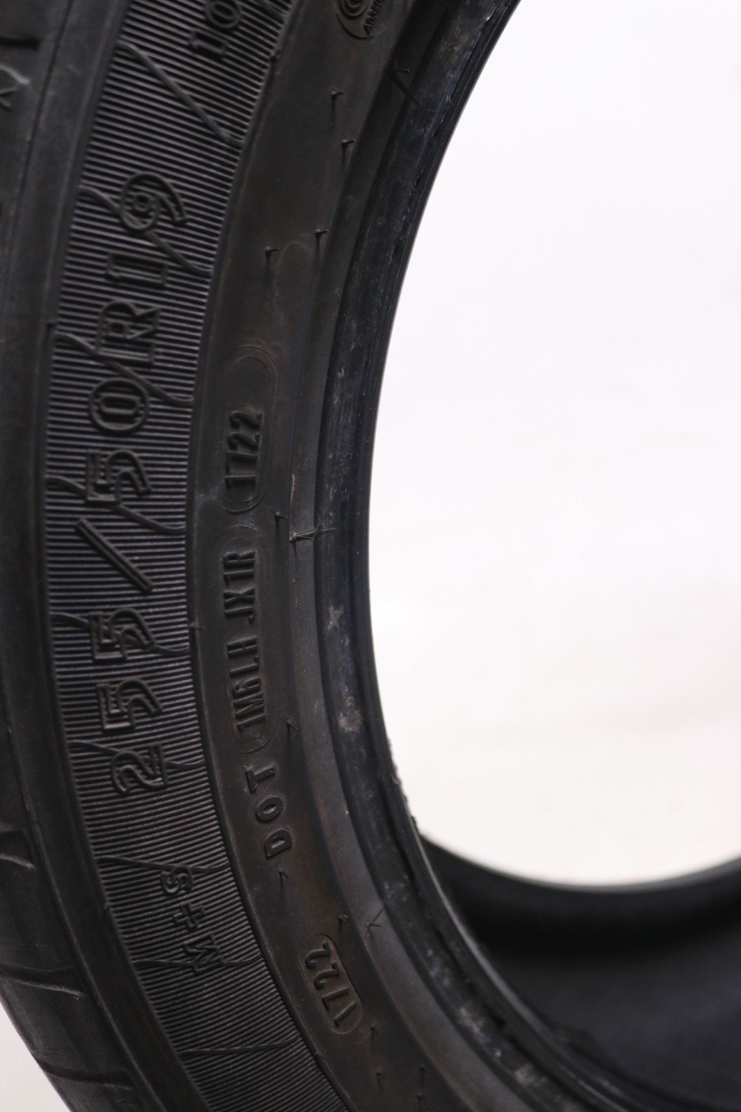 Used 255/50R19 Goodyear Eagle LS-2 Run Flat – 107H – 6/32 No Repairs