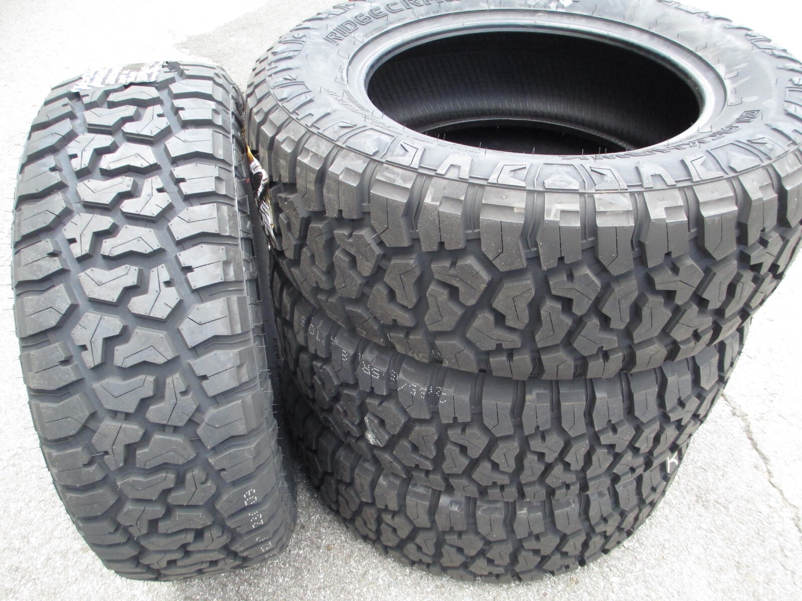 4 New LT 305/55R20 Blackhawk Ridgecrawler R/T Tires 55 20 3055520 R20 12 Ply F