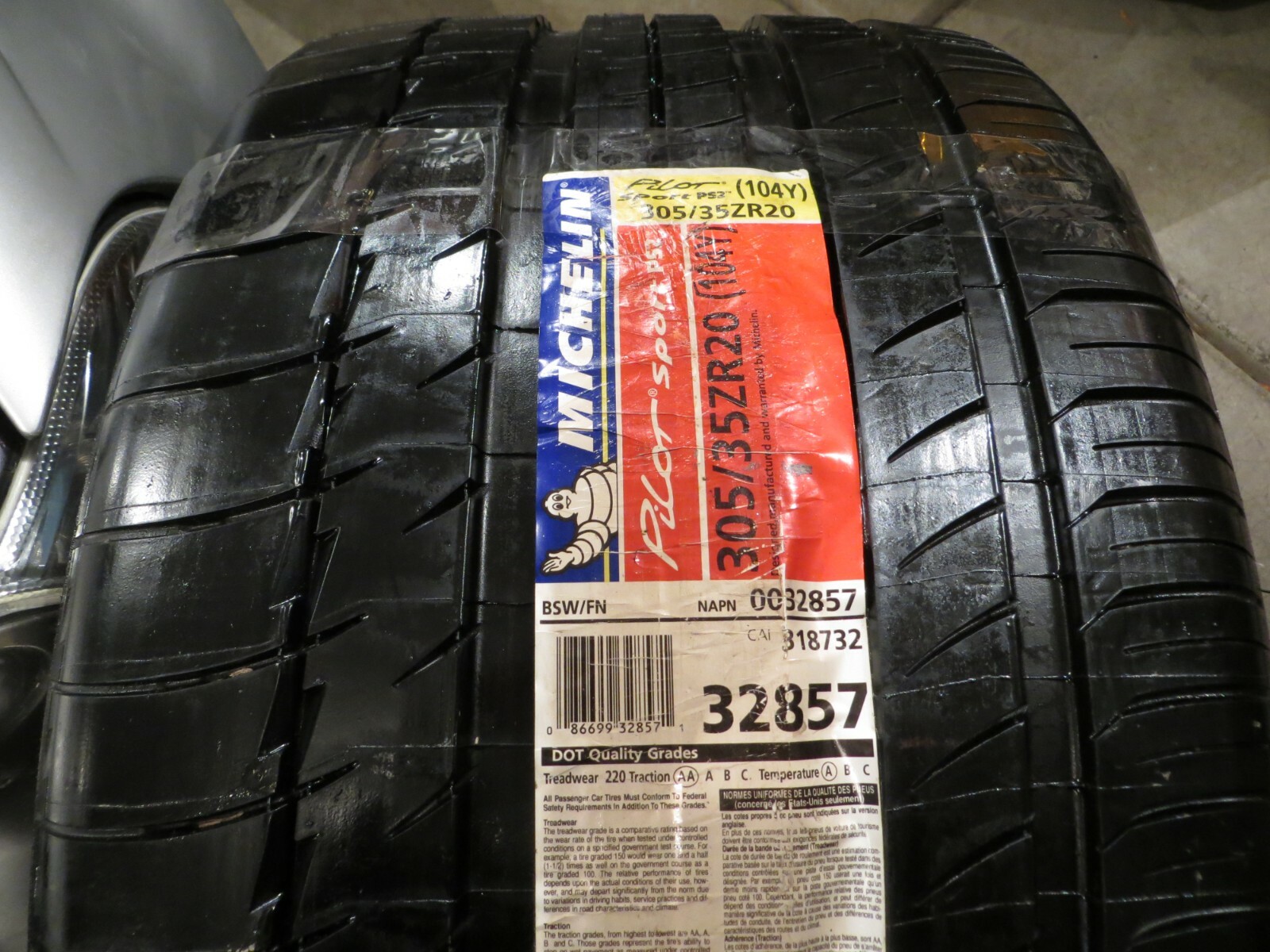 NEW 1 ONE MICHELIN PILOT SPORT PS2 305/35ZR20 104Y XL FRANCE RARE 305 35 20 2807