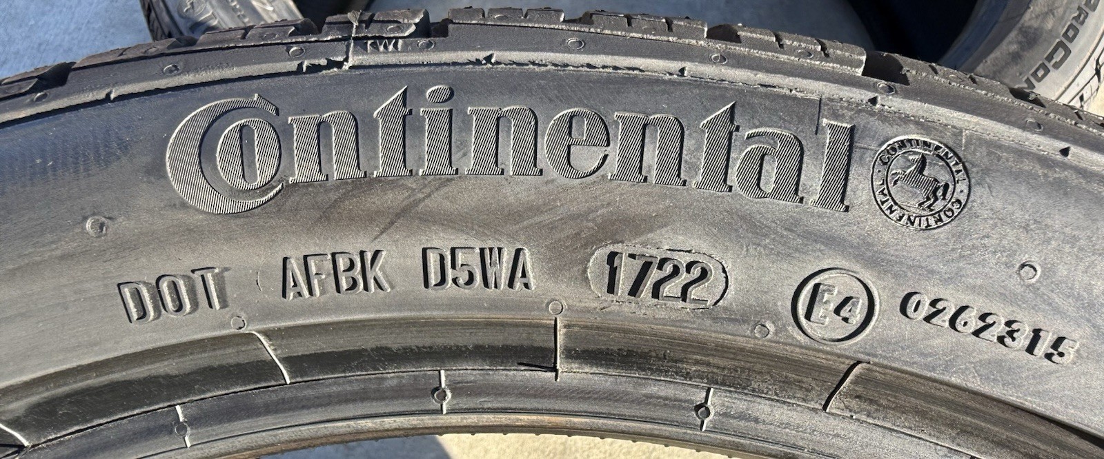 Set of TWO BRAND NEW 265/35R20 99H Continental ProContact TX AO All Season Tires