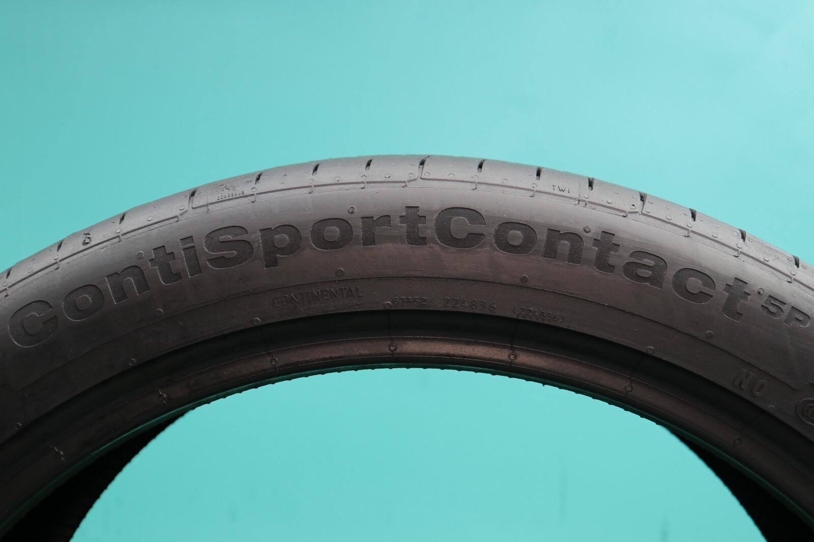 1 Used Continental ContiSportContact 5P (N0) 265/40R21 265/40/21 2654021