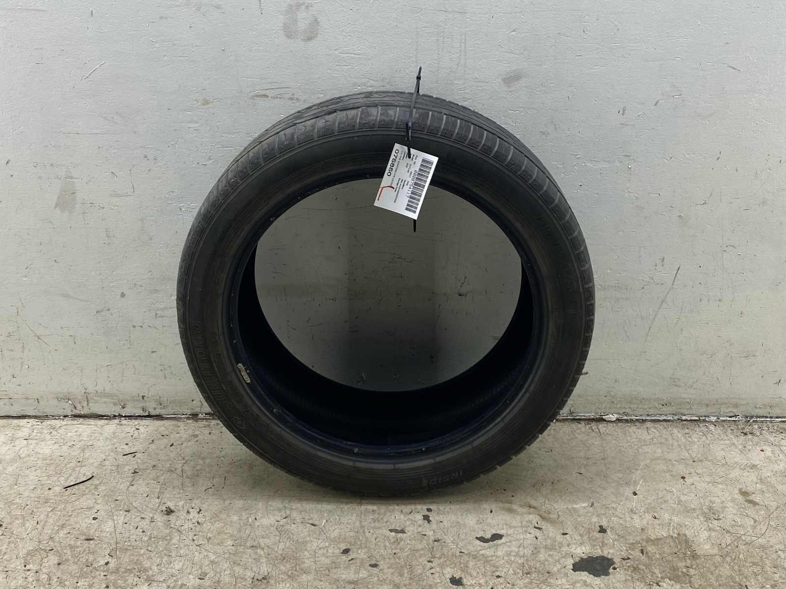 2022 2.5L FWD SUMITOMO HTR A/S P03 255/45R/20 TIRE DOT 1323 3/32 DEPTH TREAD