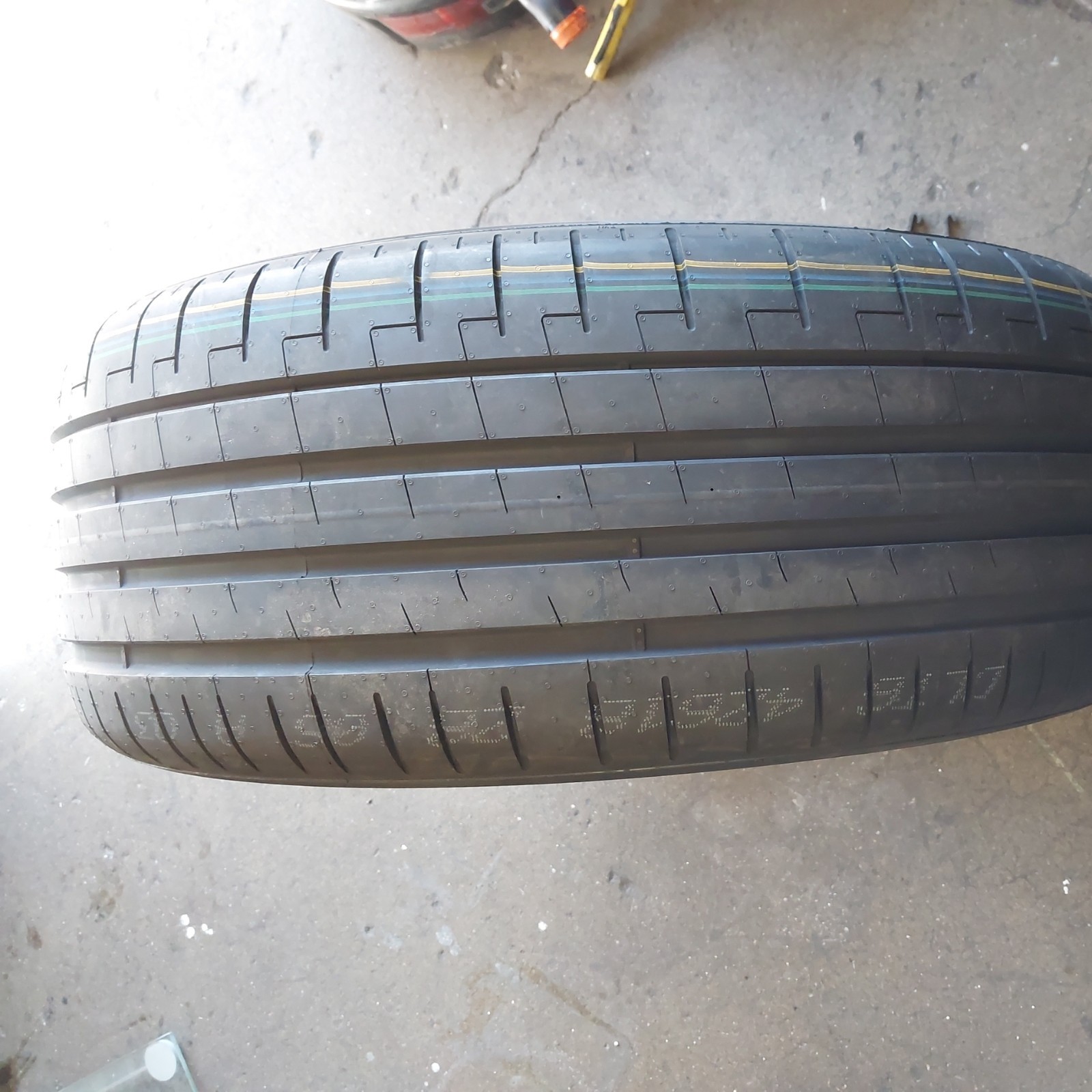 New tire 275/45R21 Pirelli P-Zero PZ5 107Y SL Black Wall