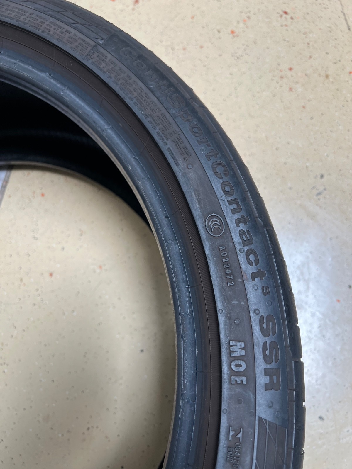 1 – NO REPAIRS 255/35R19 XL (92Y) Continental ContiSportContact 5 SSR (MOE) 7126