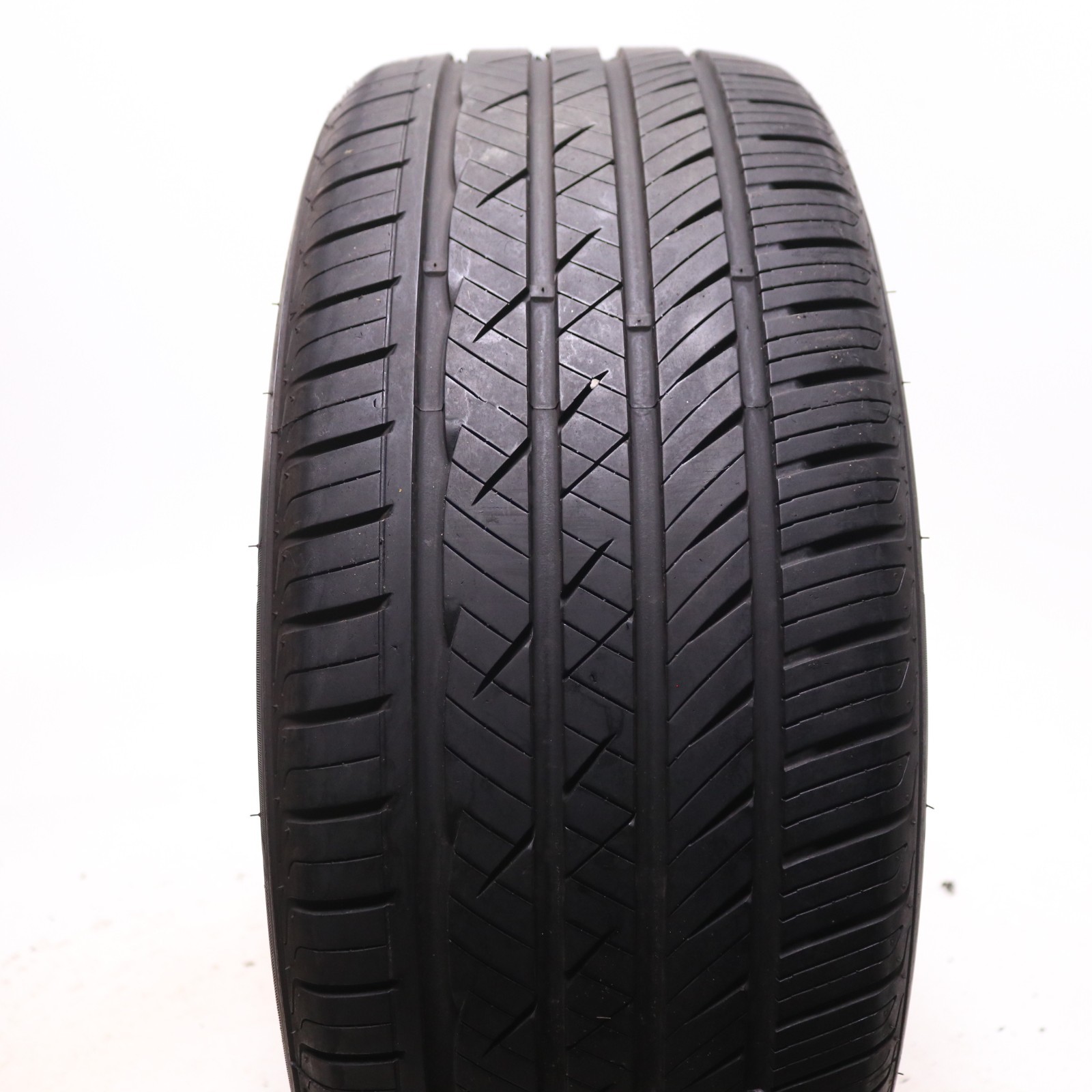 Used 235/40ZR19 Laufenn S Fit AS – 96W – 8/32