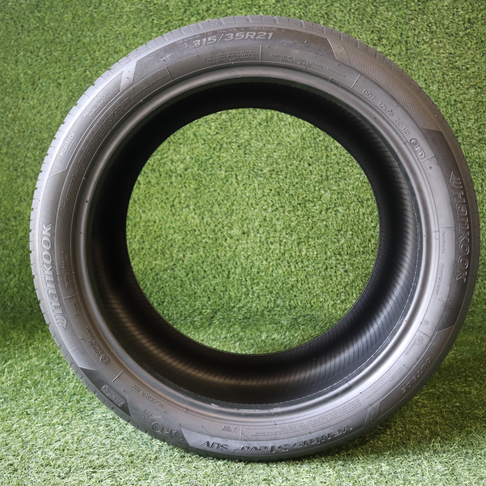 315 35 21 Hankook Ventus S1 Evo 3 SUV Run Flat with 75% Tread 6/32 111Y #18824
