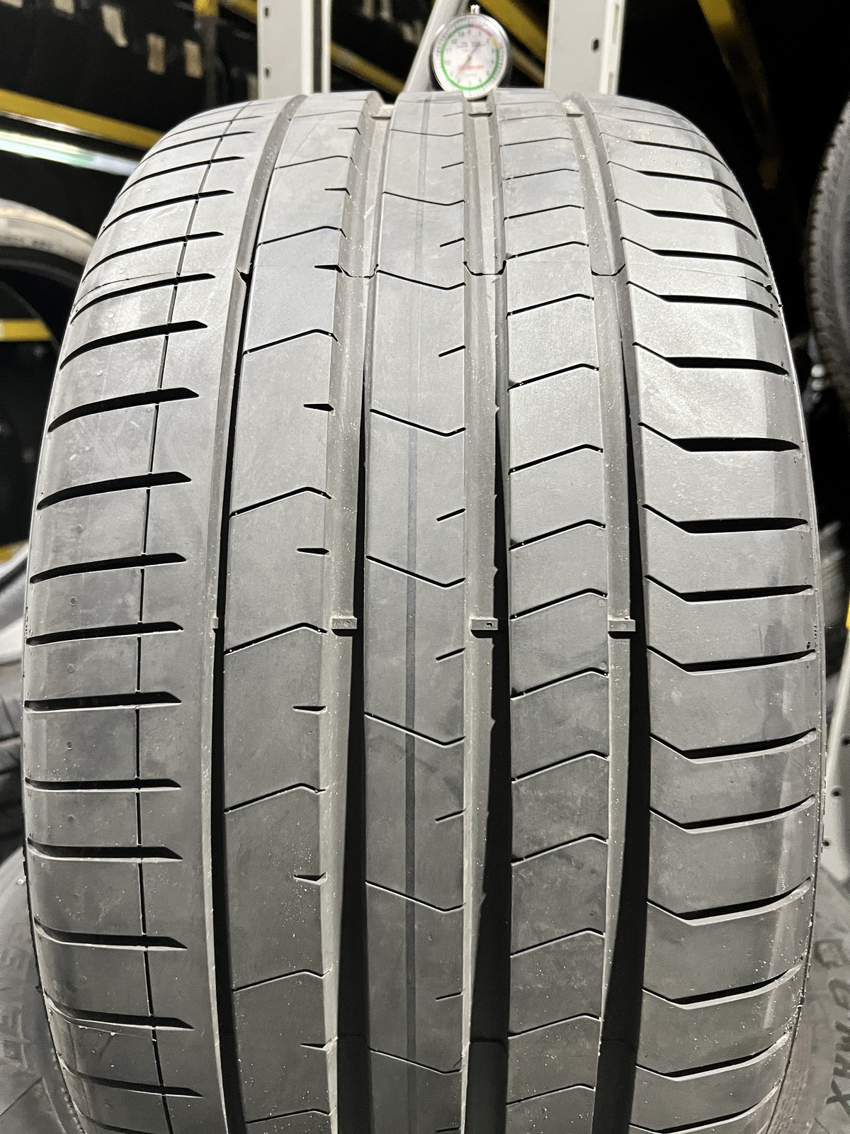 1 Tire Pirelli P Zero PZ4 Run Flat ★ BMW 315/35R21 111Y DOT.1226 8.5/32