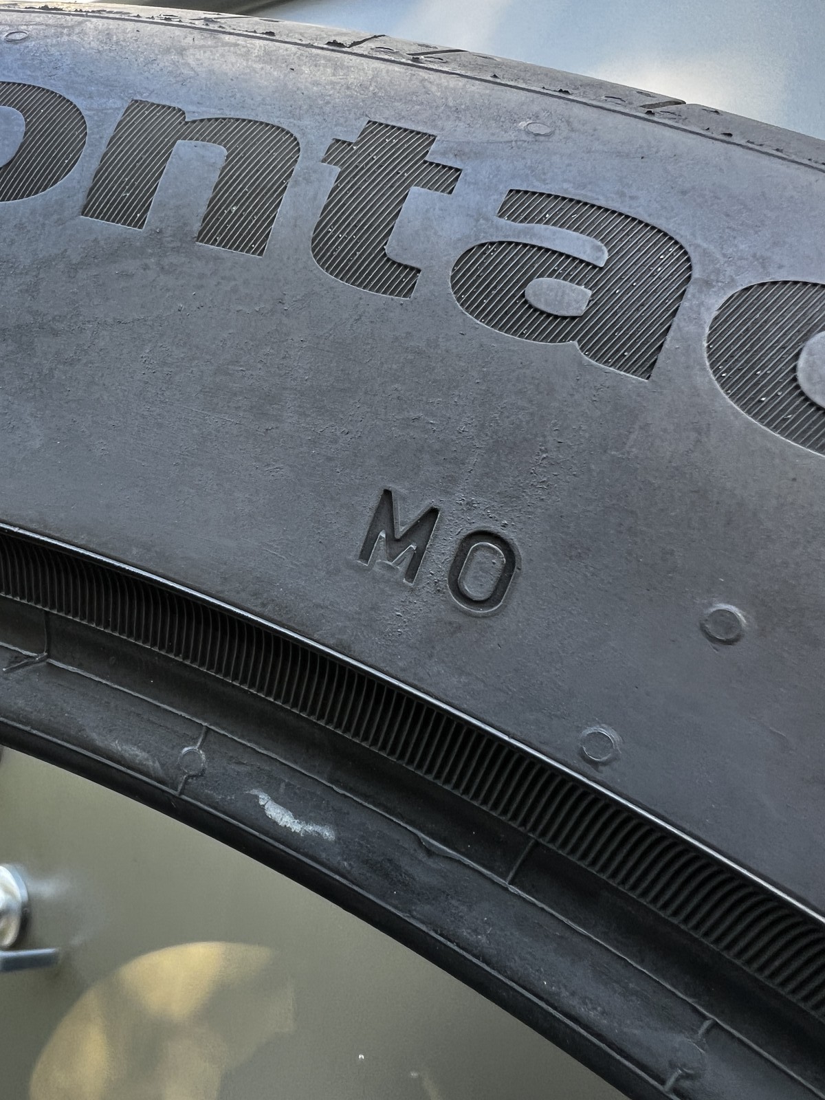 1 Tire Continental PremiumContact 6 MO 325/40R22 114Y DOT.2523 7.5/32 NO Patch
