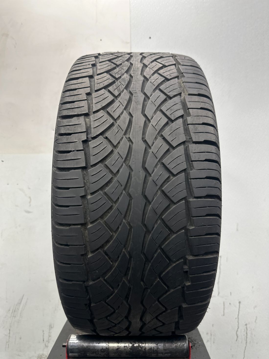 1 Used P305/40R22 Ohtsu ST 5000 All Season 114 H – 10/32