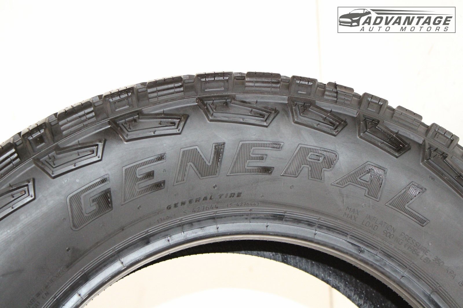 2025 CHEVY EQUINOX WHEEL TIRE 235/65R17 104H GENERAL GRABBER A/T 10/32NDS OEM