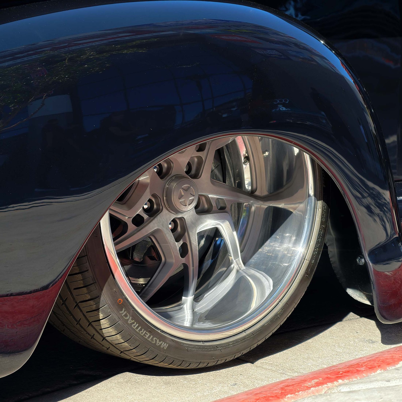 MASTERTRACK M-TRAC GT 275/45R20 XL 110V Ultra High-Performance Passenger Tire