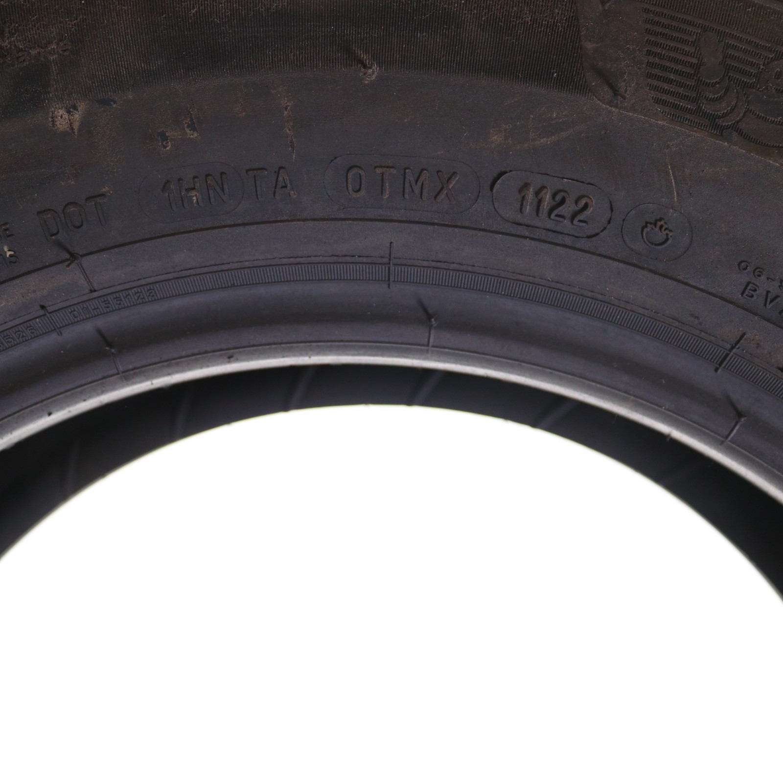 Set of 4 New 195/65R15 Michelin X-ICE Snow – 95T – 10/32