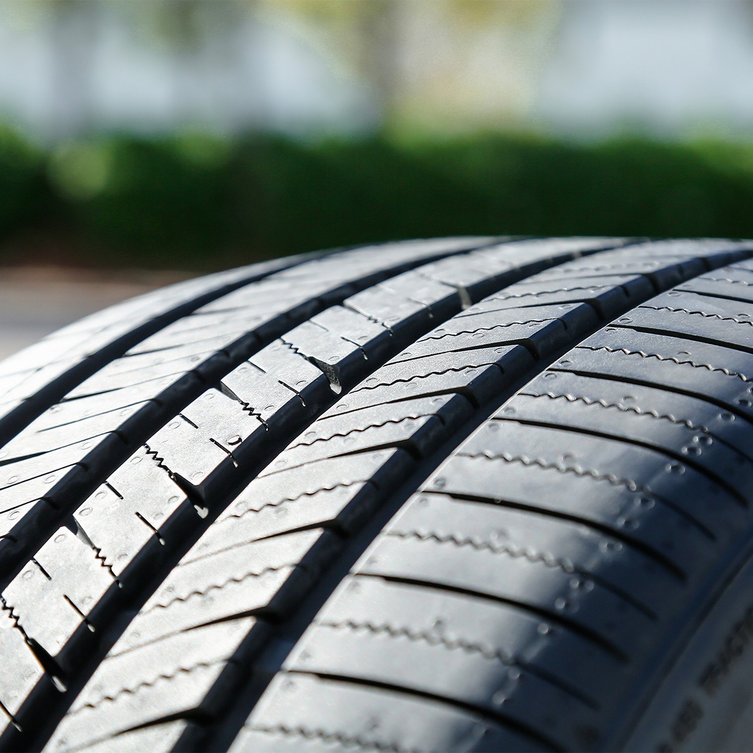 2 Arisun Aggressor ZS03 255/45ZR20 255/45R20 105W XL AS A/S High Performance