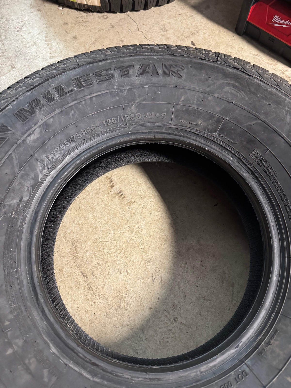 NOS MILESTAR PATAGONIA H/T BSW LT 285 75 16 126/123Q 10PLY HIGHWAY TERRAIN TIRE