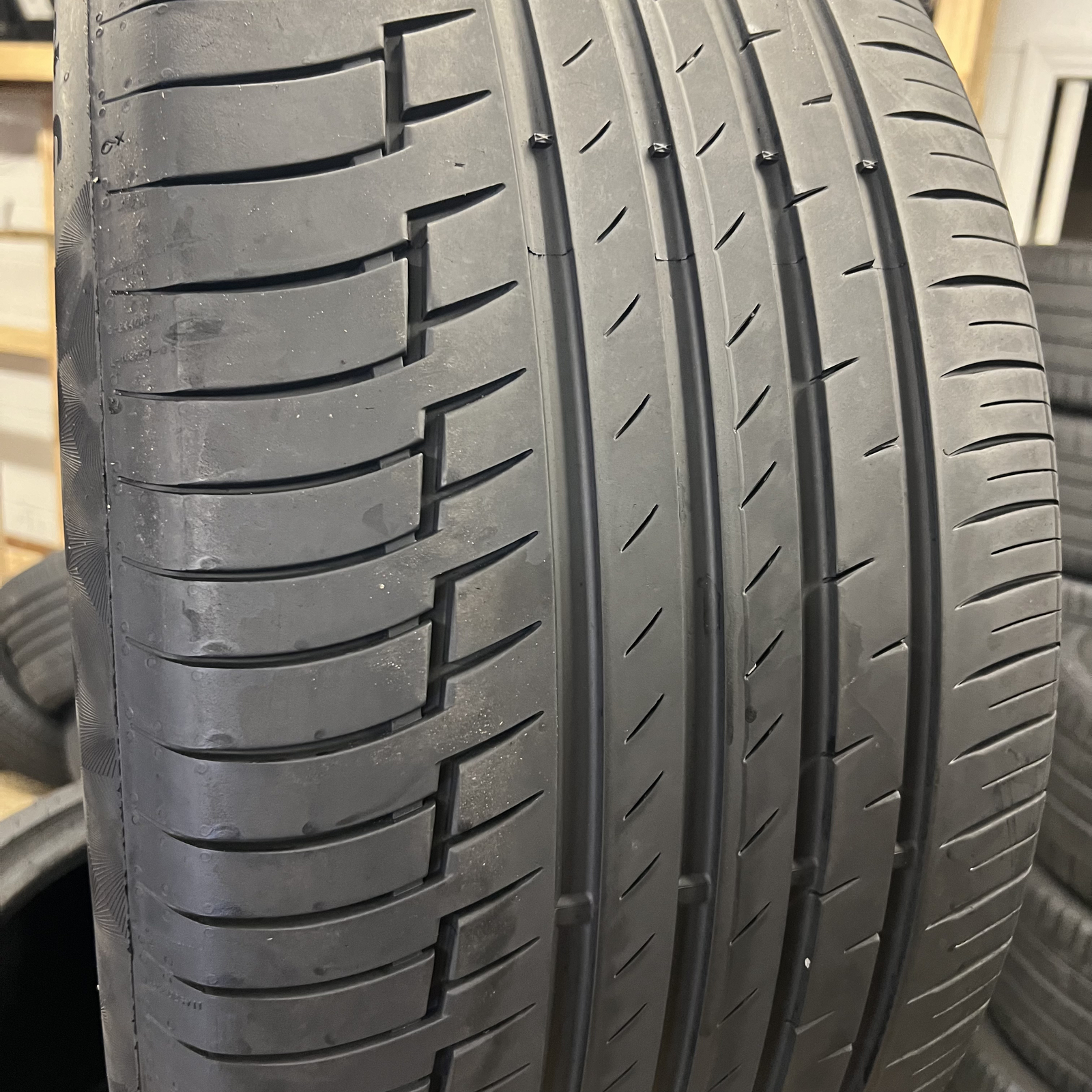 1 Tire LikeNEW Continental PremiumContact 6 MO 325/40R22 325/40/22 114Y