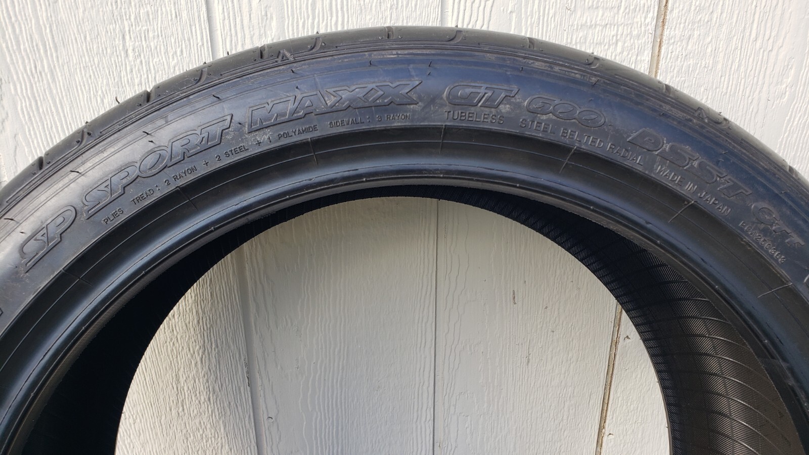 Dunlop 255/40ZRF20 Dunlop SP Sport Maxx GT 600 DSST Ctt 97Y Run Flat 7.5/32SP