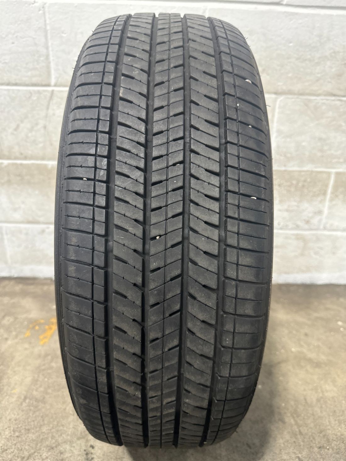 1x P225/55R19 Bridgestone Ecopia H/L 422 Plus 9/32 99 V Used Tire 2255519