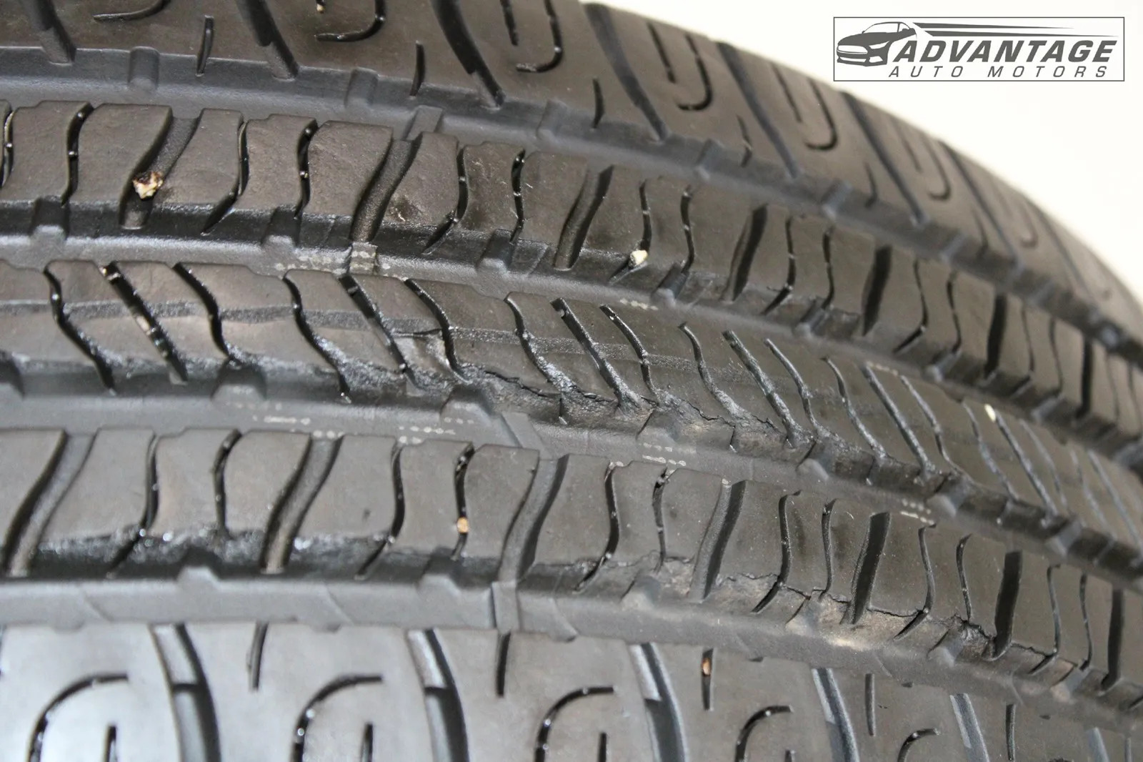 16-19 CHEVY CRUZE WHEEL TIRE GOODYEAR ASSURANCE 205/55 R16 ALL SEASON 8/32 OEM