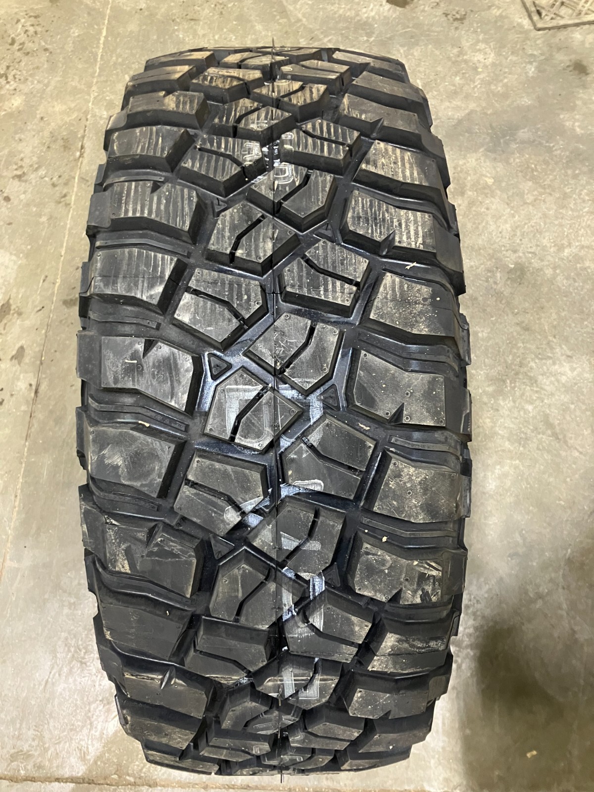1 New Tire 315 75 16 BF Goodrich Mud Terrain KM3 LRD 121Q 8ply LT315/75R16