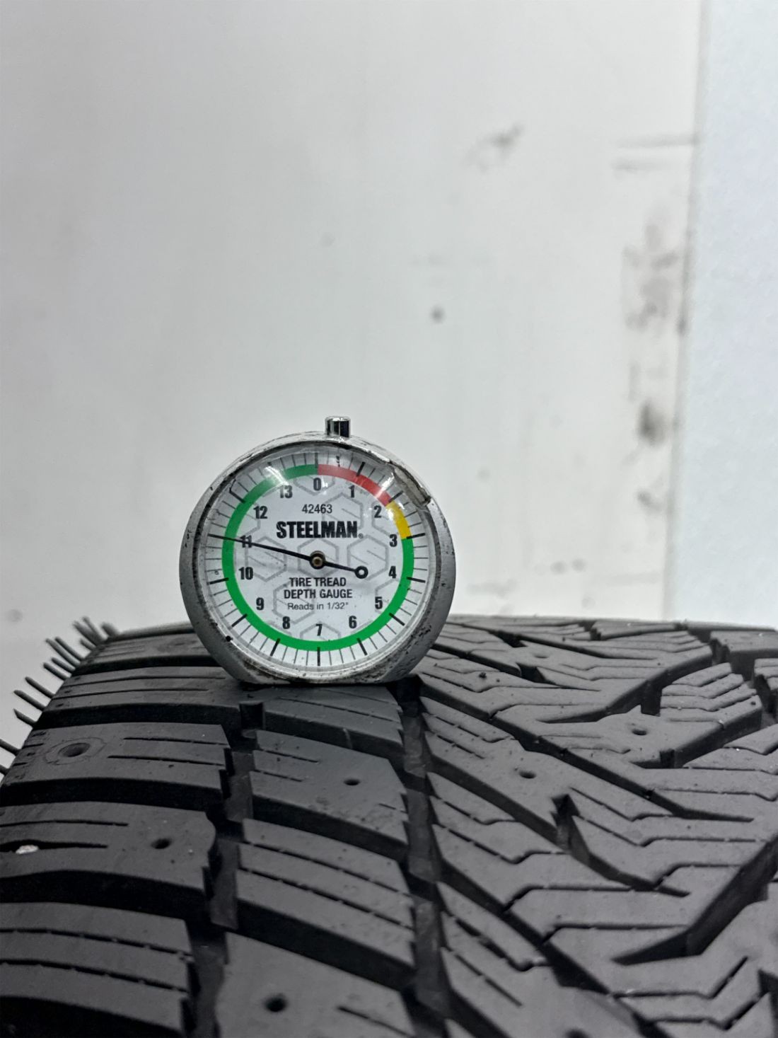 1 Used P245/45R19 Armstrong SKI-Trac S 102 T – 11/32