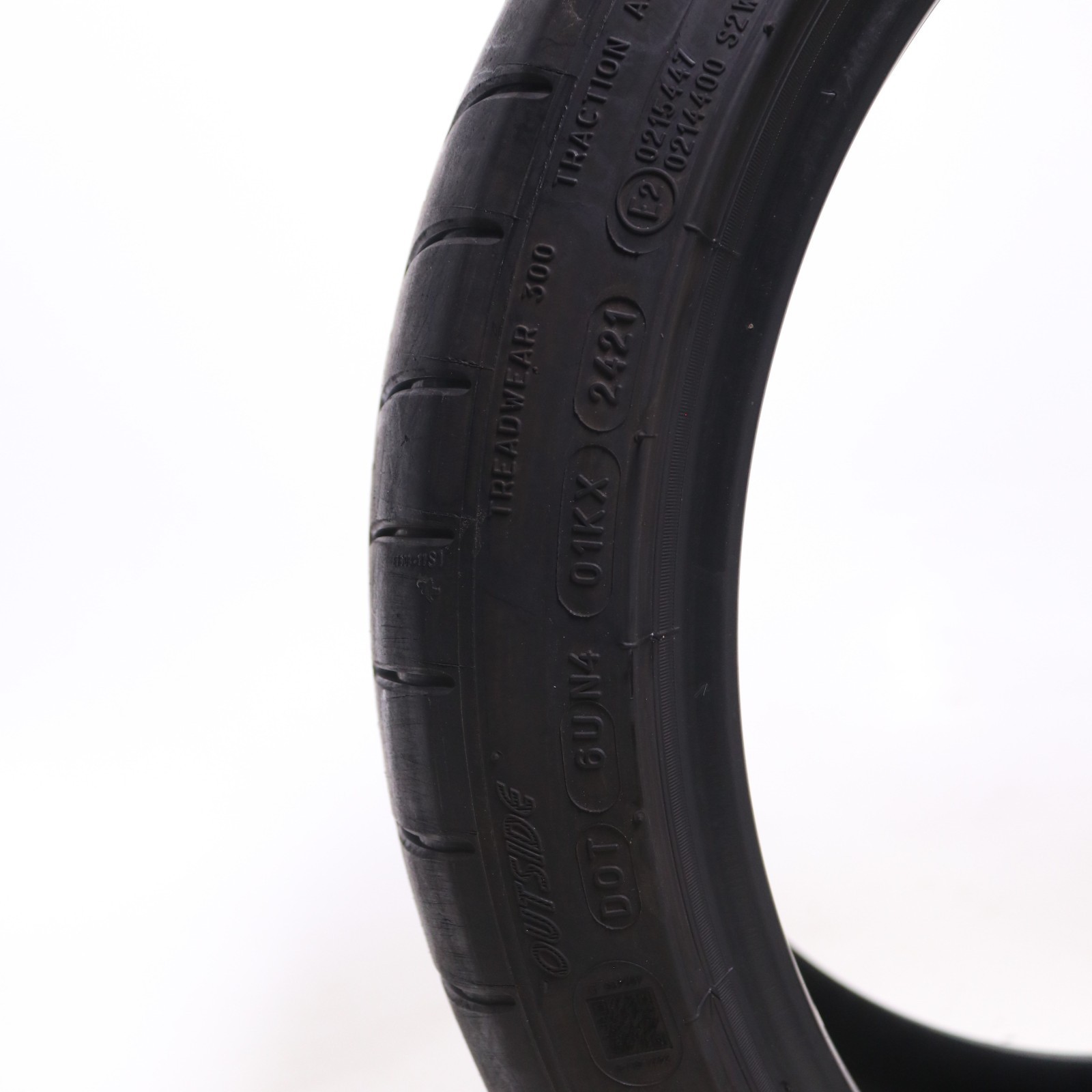Set of 2 Used 255/35ZR19 Michelin Pilot Super Sport – 96Y – 8-9/32