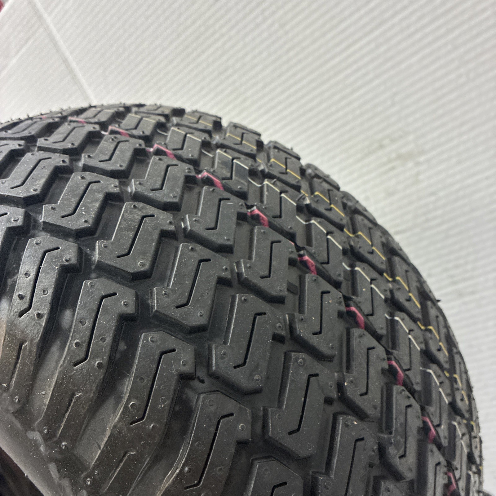 Hi-Run 18X9.50-8 Load 4 Ply Lawn & Garden Tires And Wheel Qty 2