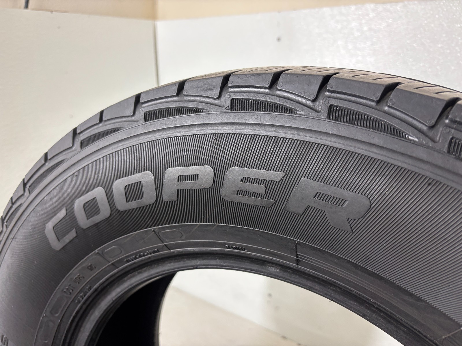 NO SHIPPING ONLY LOCAL PICK UP 1 Tire LT 245 70 17 Cooper Adventurer H/T 9.00/32