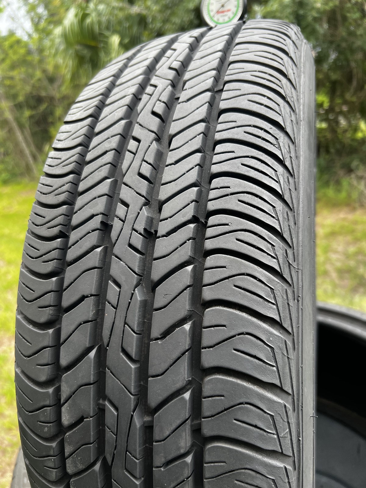 1 Tire Dunlop Signature II 215/60R17 96T DOT.0423 9/32