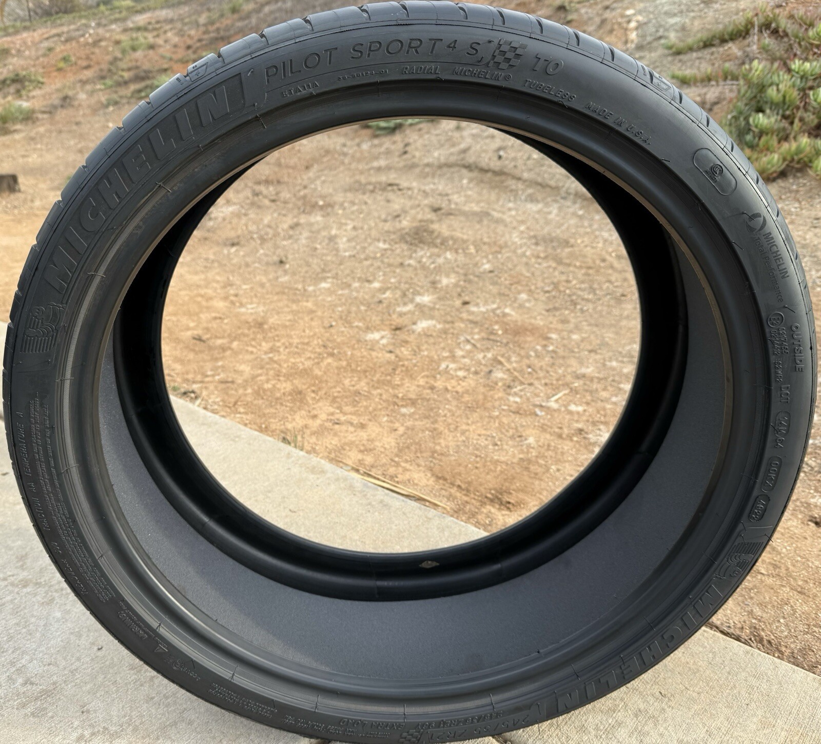 Set of TWO BRAND NEW 245/35ZR21 96Y Michelin Pilot Sport 4S Tires 2453521