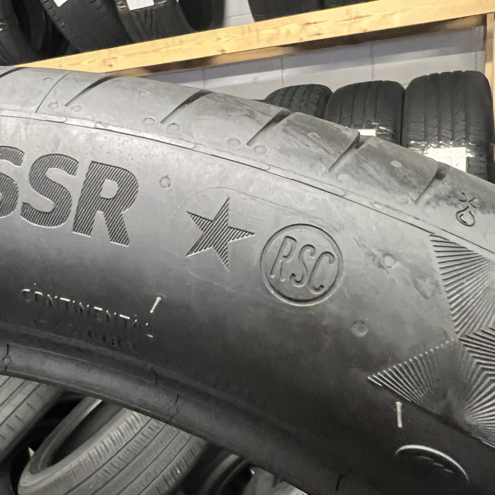 Set Of 2 Tires LikeNEW Continental PremiumContact 6 SSR 315/35R21 111Y NO Patch