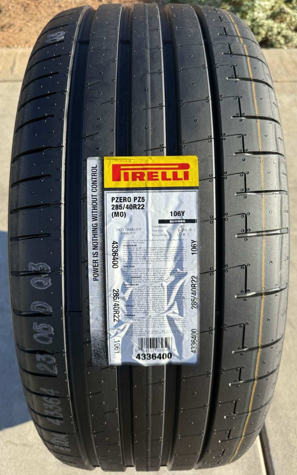 TWO BRAND NEW 285/40R22 Pirelli P Zero PZ5 MO Mercedes-Benz Tires 2854022