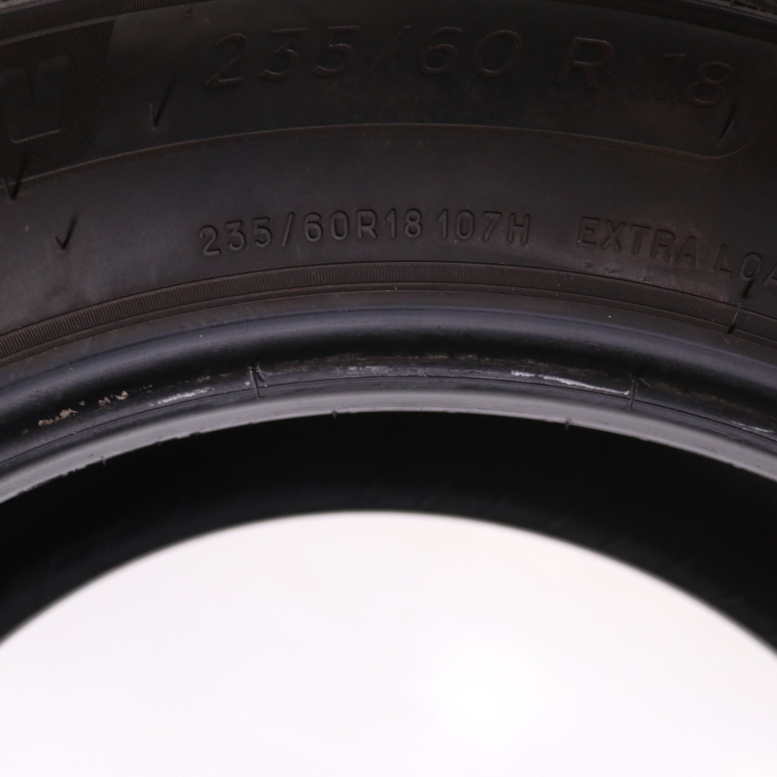 Set of 4 Used 235/60R18 Michelin Defender 2 – 107H – 9-10/32