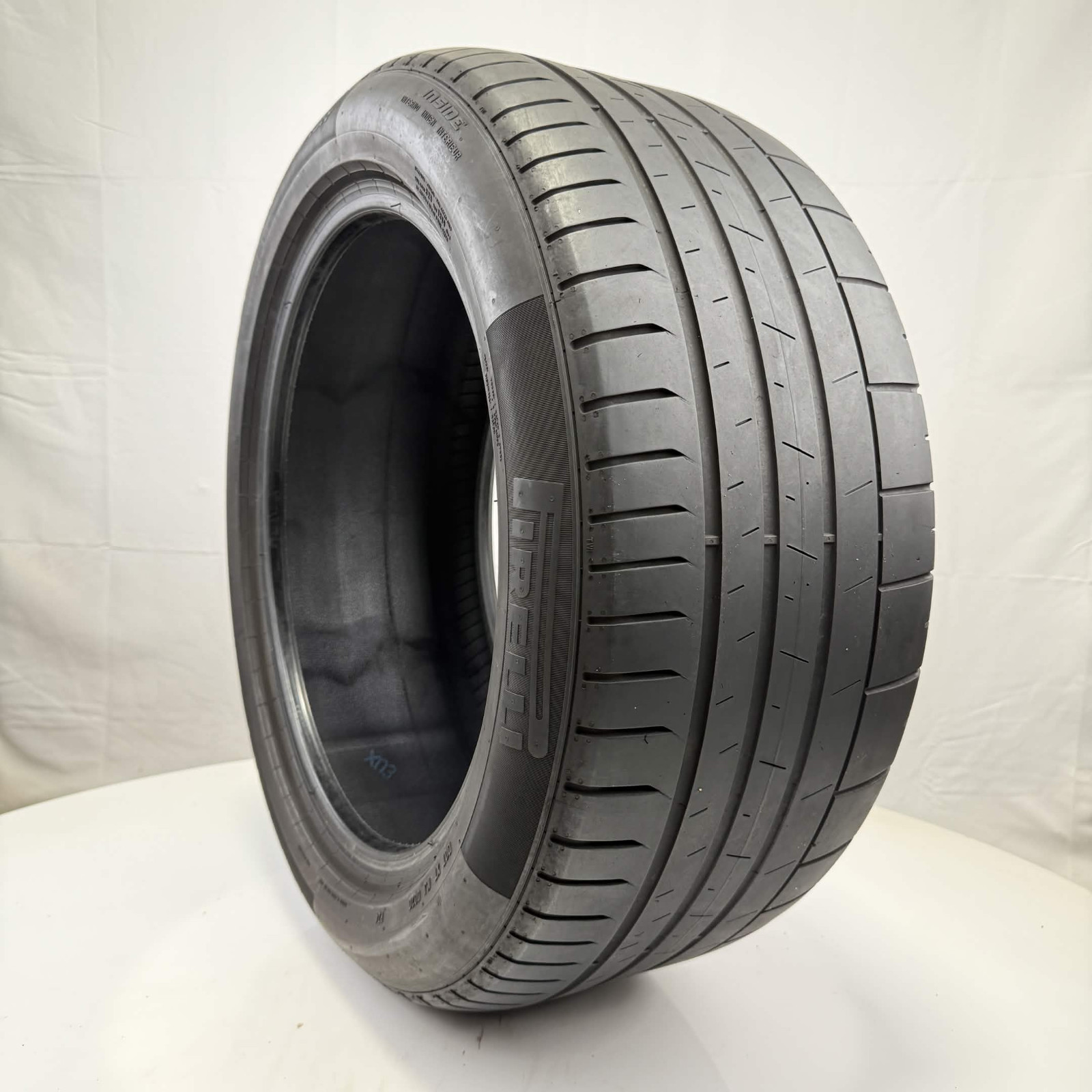 Used 265/45ZR18 Pirelli P Zero PZ4 N1 101Y 4.5/32 (DOT 21)
