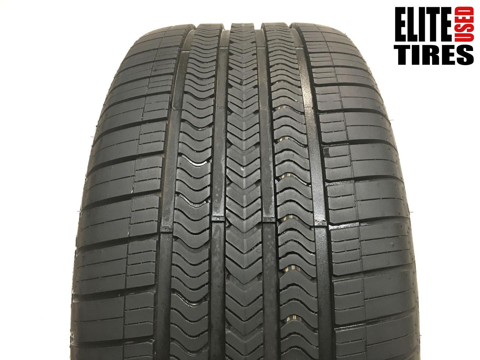 [1] Goodyear Eagle Sport A/S ROF Run Flat MOE 285 40 20 Tire Full Tread/32