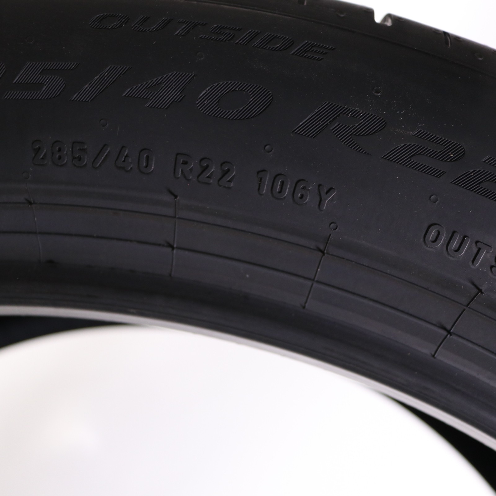 Set of 4 New 285/40R22 & 325/35R22 Pirelli P Zero PZ5 MO-S PNCS Fits GLE GLS