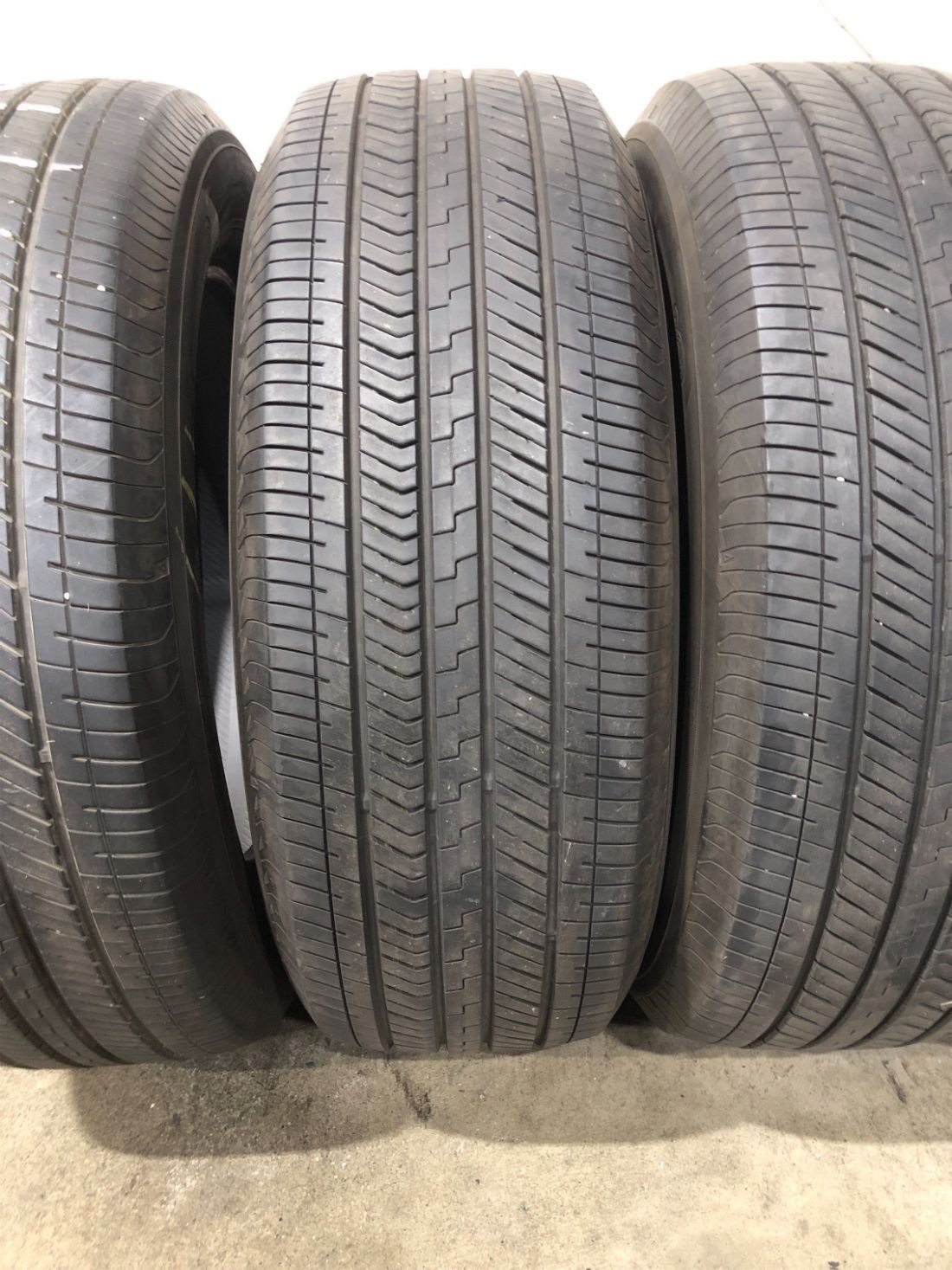 4x P265/60R20 Yokohama Geolandar X-CV G057N 8/32 112 H Used Tires 2656020