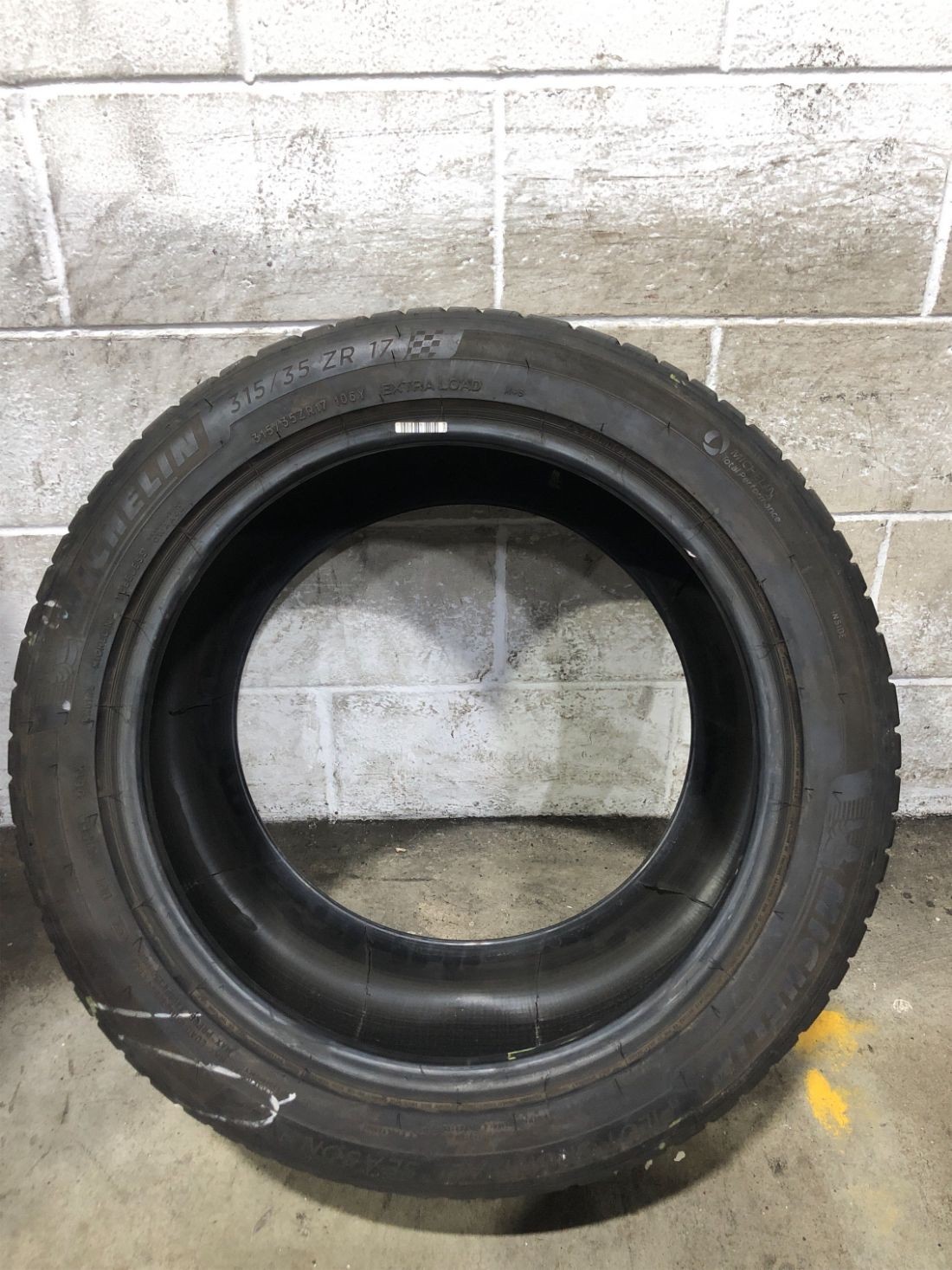 1x P315/35R17 Michelin Pilot Sport A/S 4 9/32 106 Y Used Tire 3153517