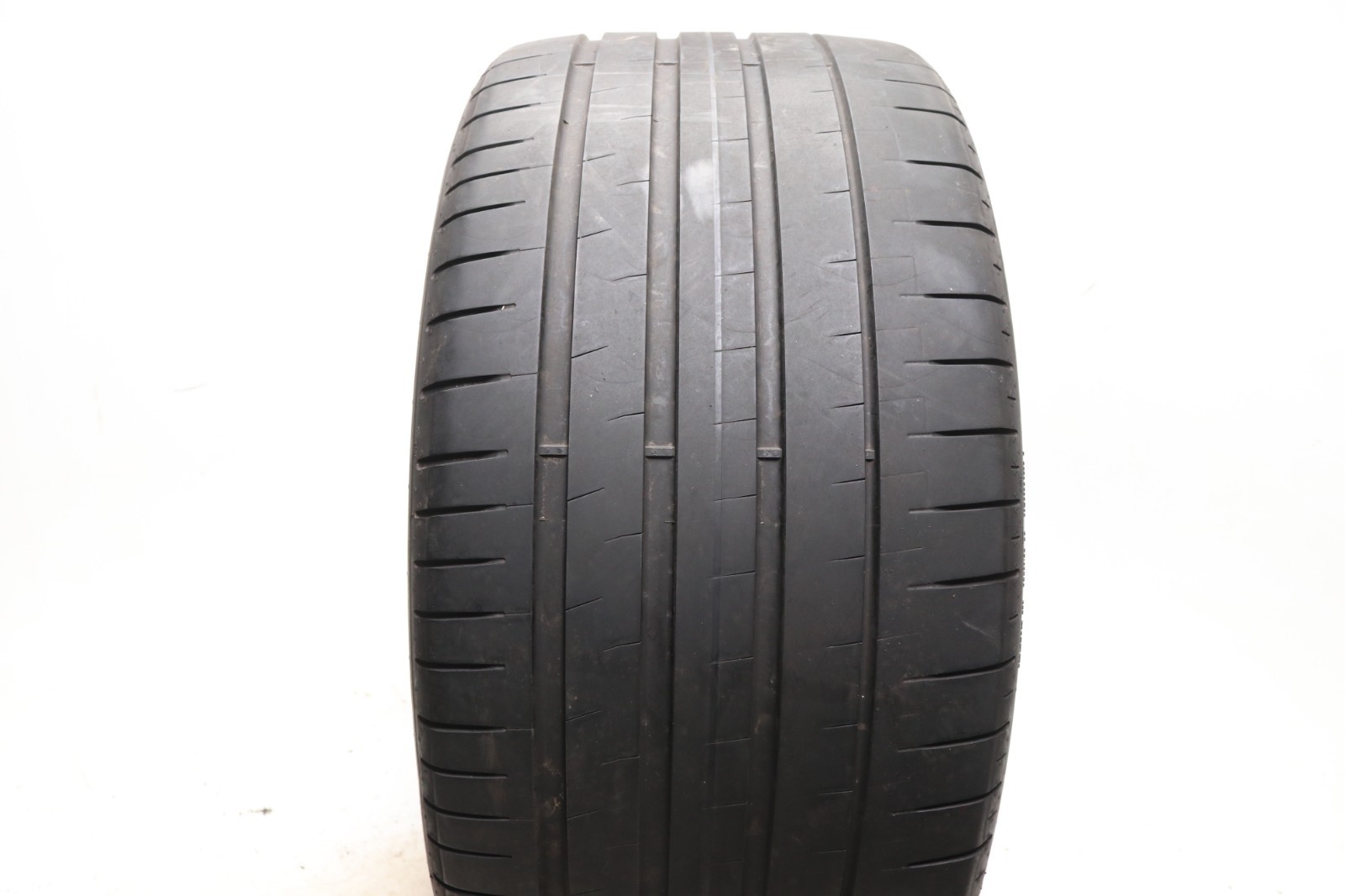 Used 325/35R23 Pirelli P Zero PZ5 MO-S PNCS – 111Y – 6/32